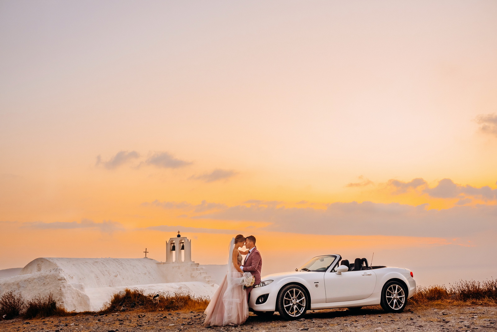 Renting a car on Santorini island: свадьба на санторини, свадебное агентство Julia Veselova - Фото 3
