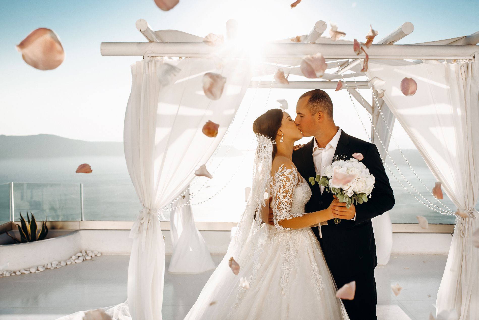 Angelina and Aziz: свадьба на санторини, свадебное агентство Julia Veselova - Фото 81