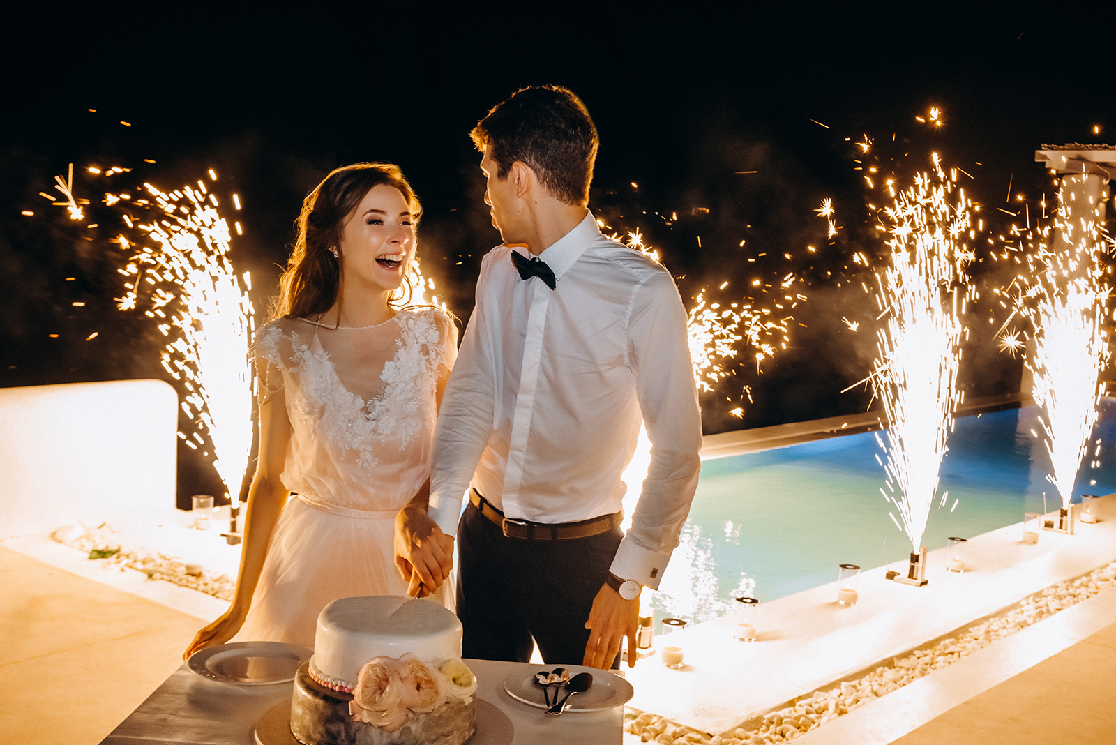 Wedding fireworks. Top wedding services on the Santorini island in Greece: wedding in santorini, Julia Veselova wedding agency - Photo 3